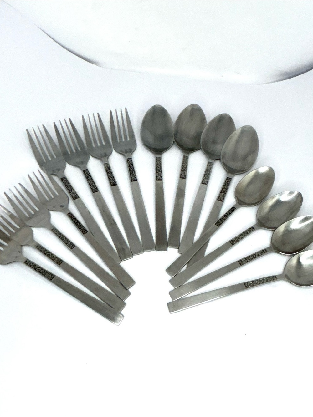 Stanley Roberts Dorette Stainless Flatware 16pc Set Setting for four - no knives